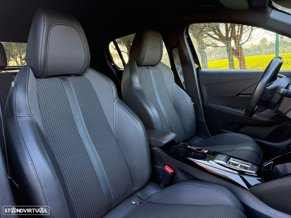 Peugeot e-208 50 kWh GT - 32