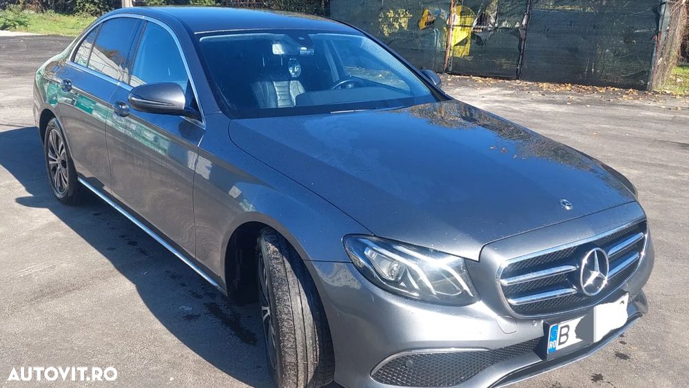 Mercedes-Benz E - 11