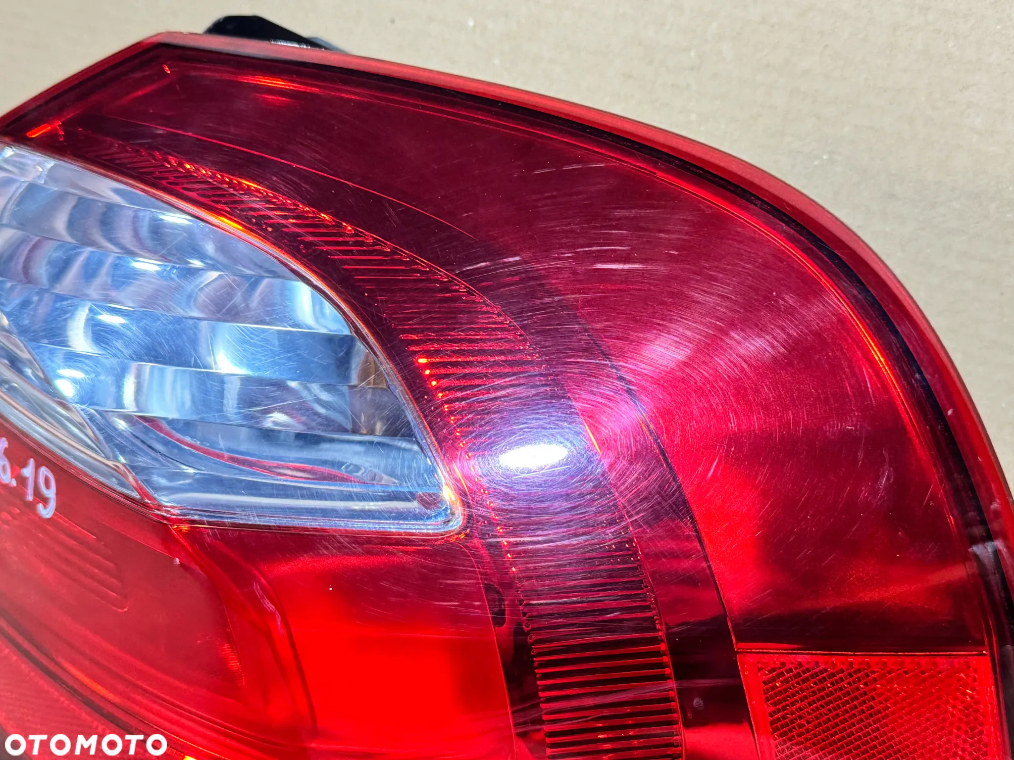 LAMPA PRAWA TYLNA PRAWY TYŁ KIA RIO III 92402-1W2 - 4