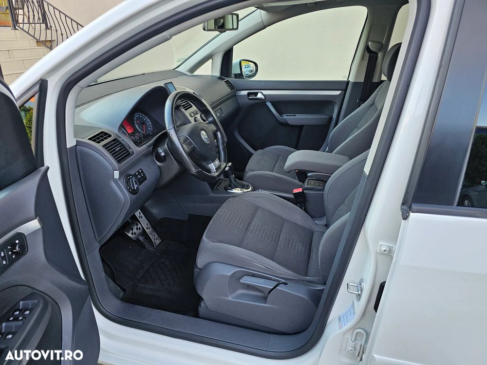 Volkswagen Touran 1.4 TSI DSG R-Line Edition - 24