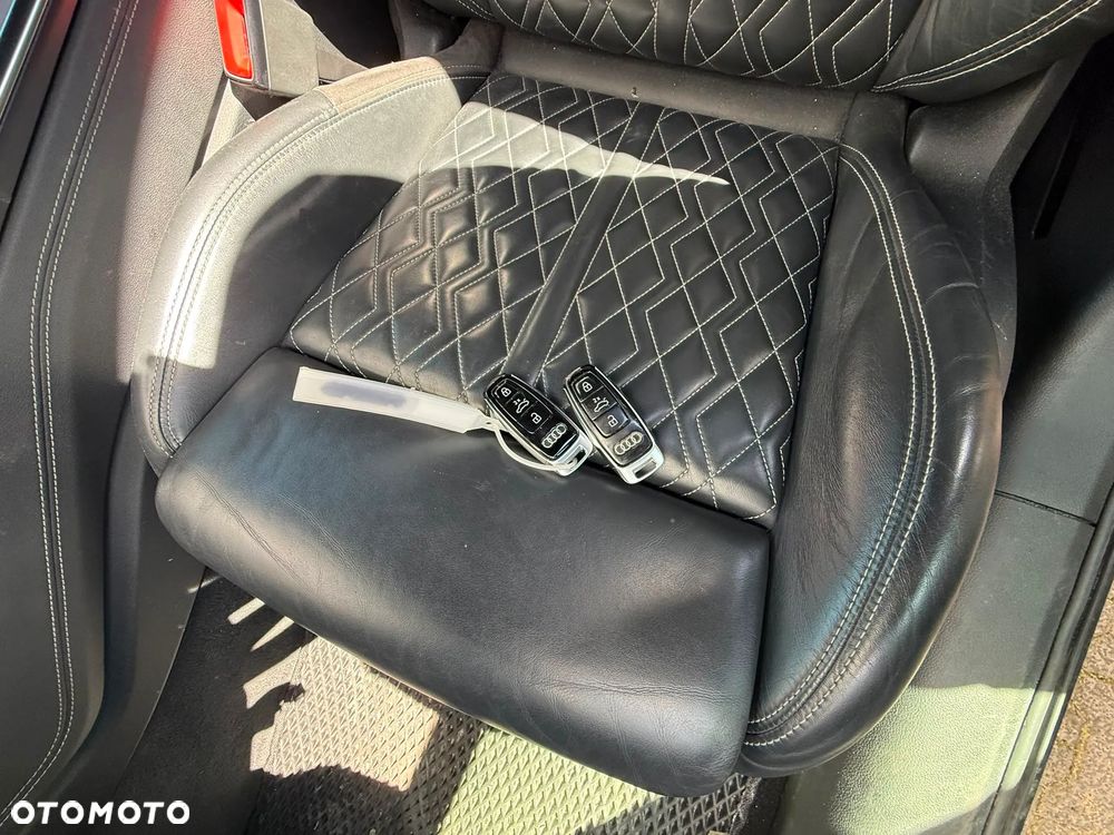Audi S6 Limousine - 13