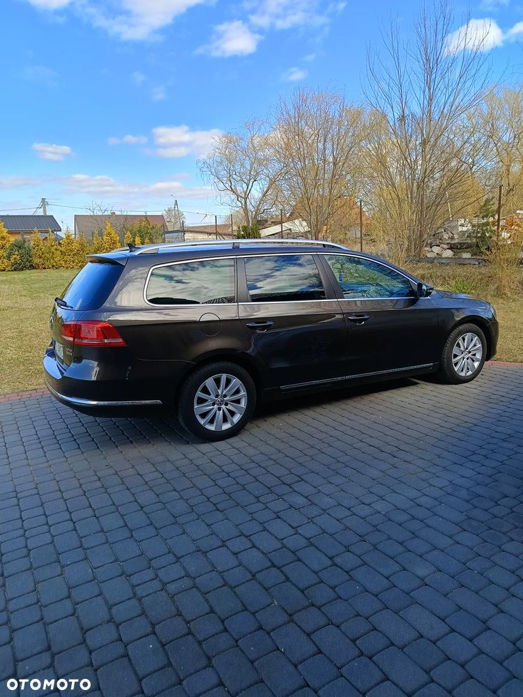 Volkswagen Passat 2.0 Blue TDI SCR Comfortline - 2