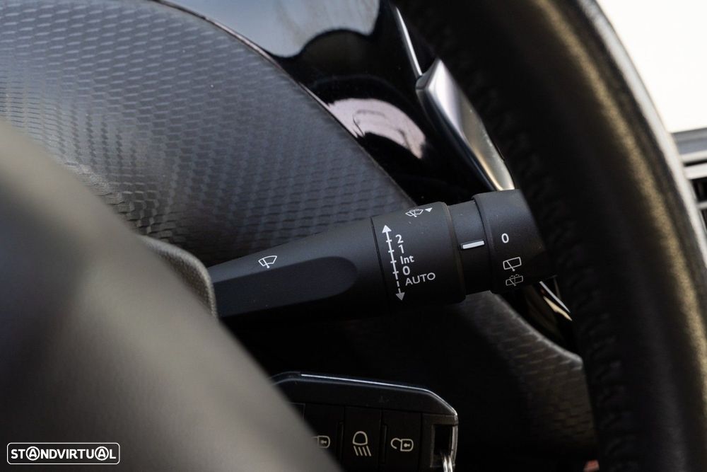 Peugeot 2008 1.2 PureTech Style - 27