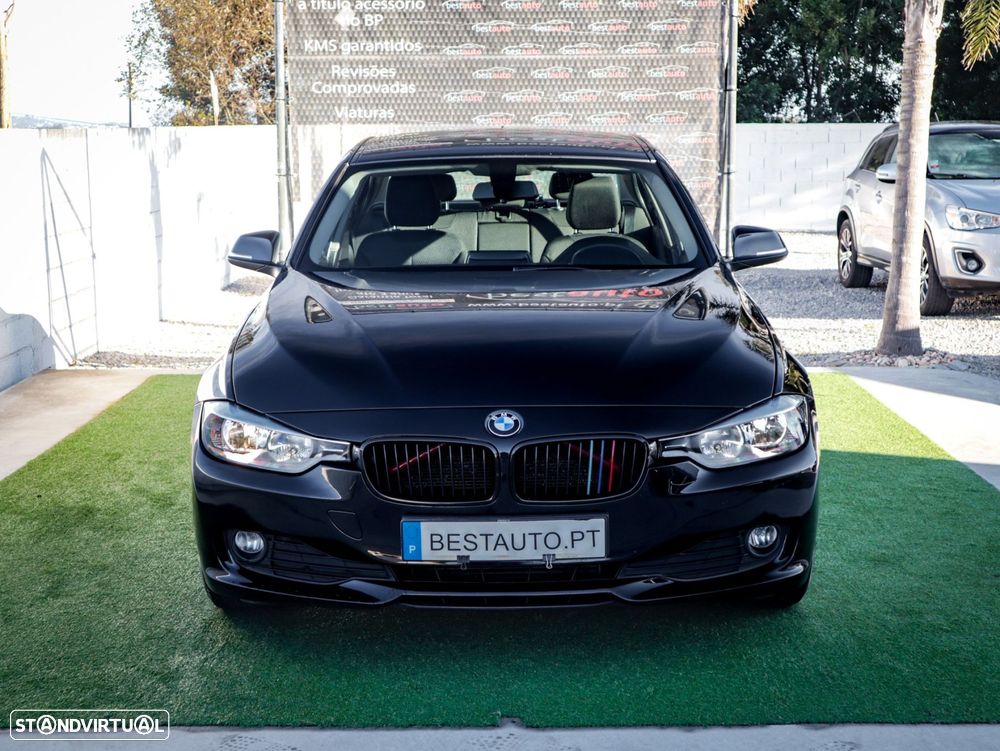 BMW 320 d EfficientDynamics Auto Line Sport - 4