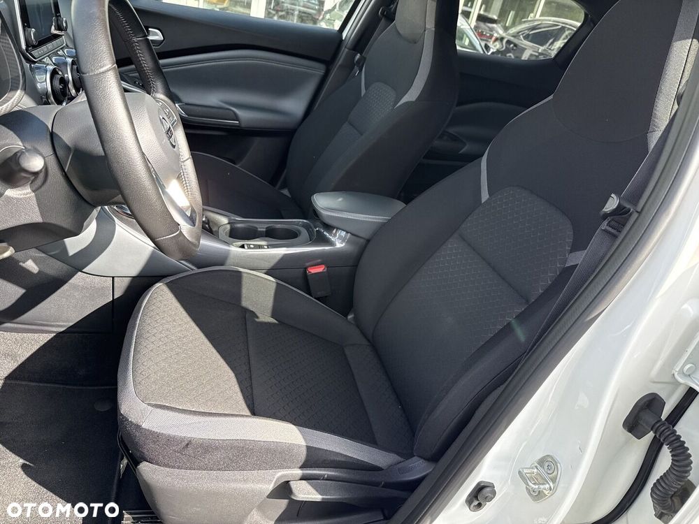 Nissan Juke 1.0 DIG-T N-Connecta - 16