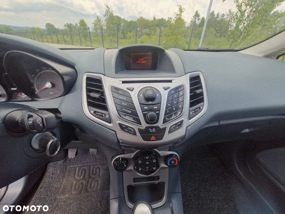 Ford Fiesta 1.25 Trend - 13