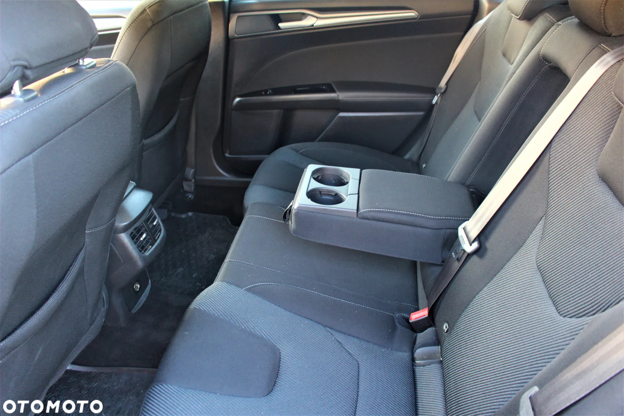 Ford Mondeo 2.0 TDCi Titanium - 20