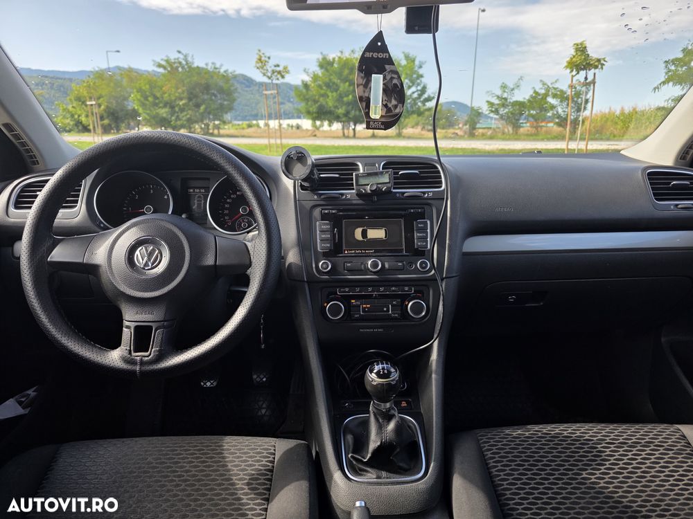 Volkswagen Golf 1.6 TDI DPF BlueMotion Technology Trendline - 8