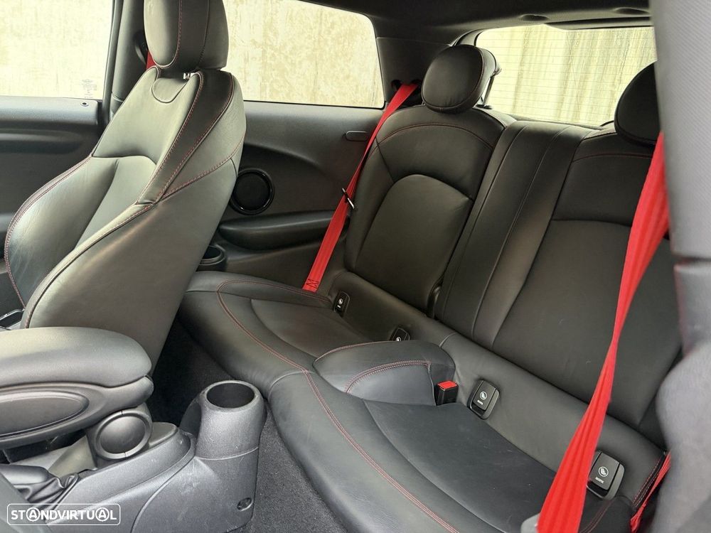 MINI 3 Portas One Sport Edition - 12