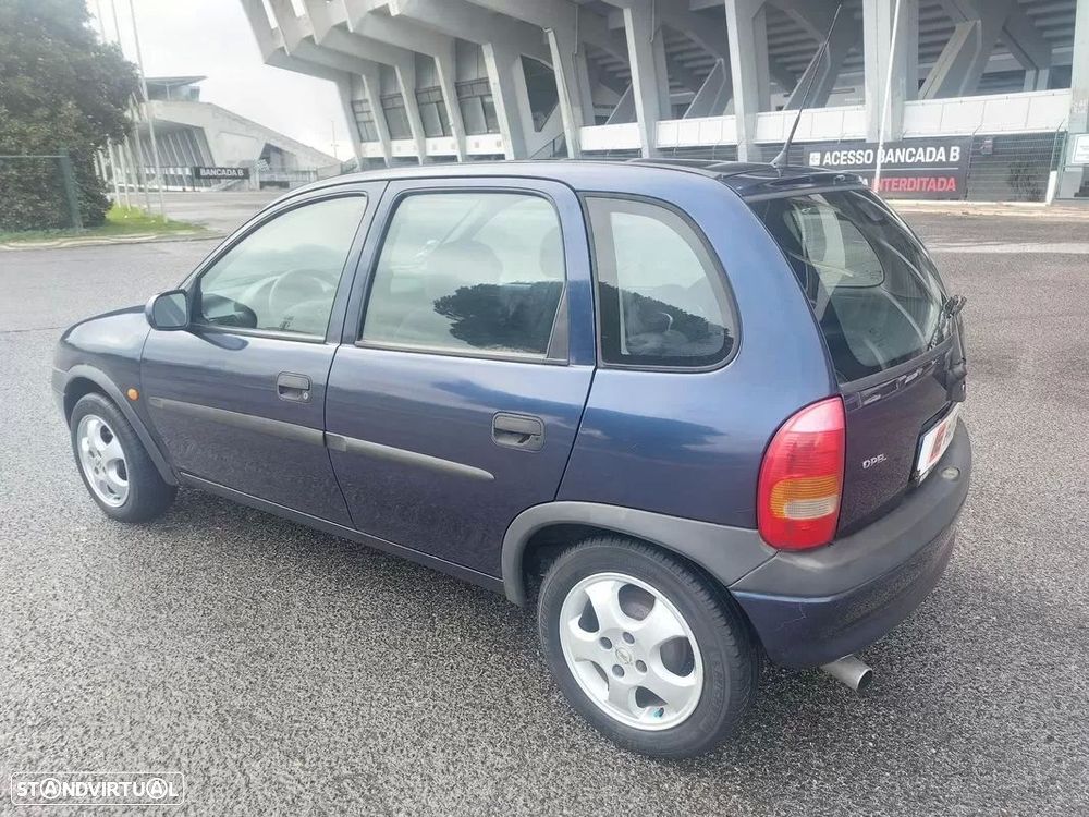 Opel Corsa 1.5 TD - 4