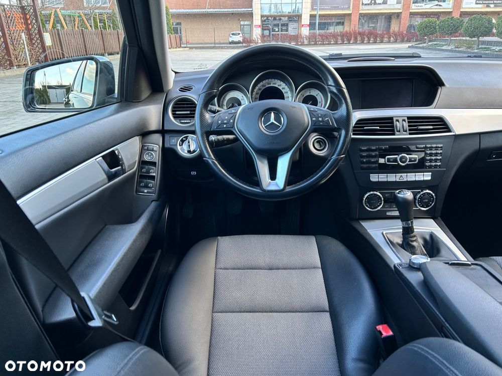 Mercedes-Benz Klasa C 200 CDI BlueEff Avantgarde - 7