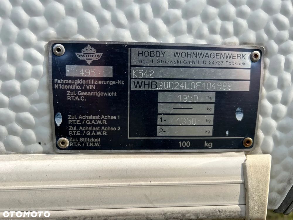 Hobby 495 zadbana z przedsionkiem i napędem - 26