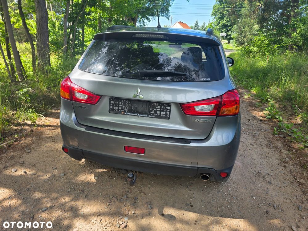 Mitsubishi ASX - 8