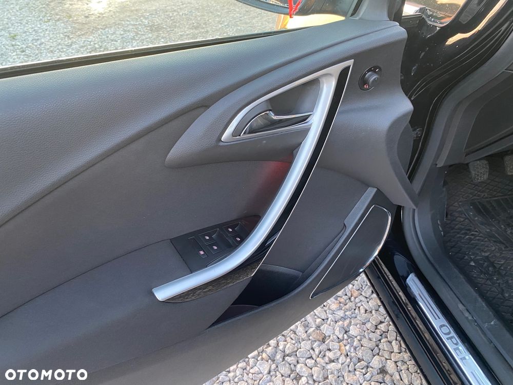 Opel Astra 1.4 Turbo Cosmo - 14