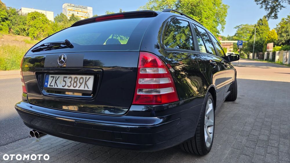 Mercedes-Benz Klasa C 180 Kompressor Avantgarde Sport Edition - 14