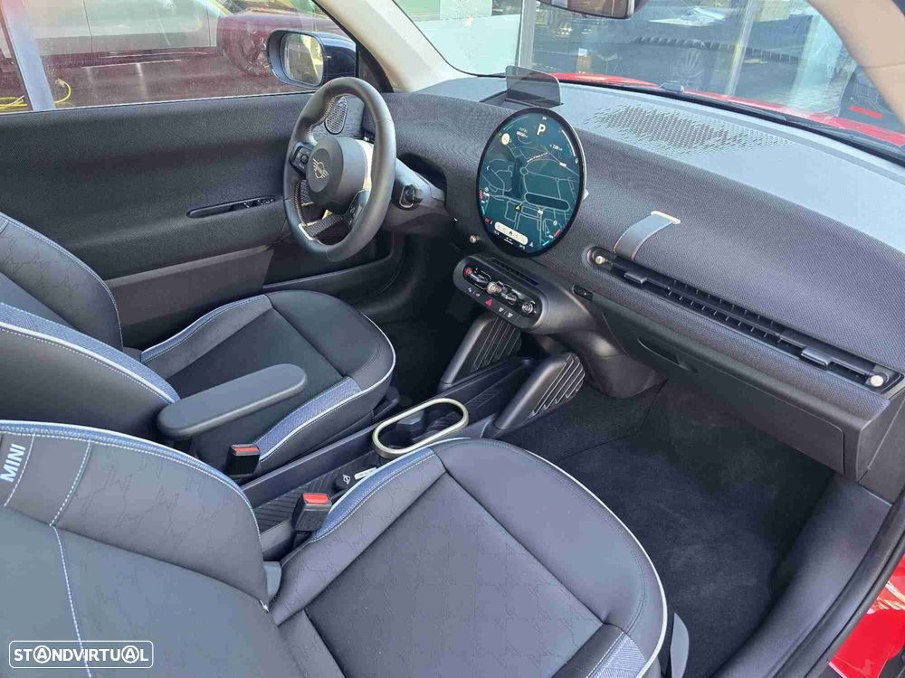 MINI 3 Portas Cooper E Classic L - 11
