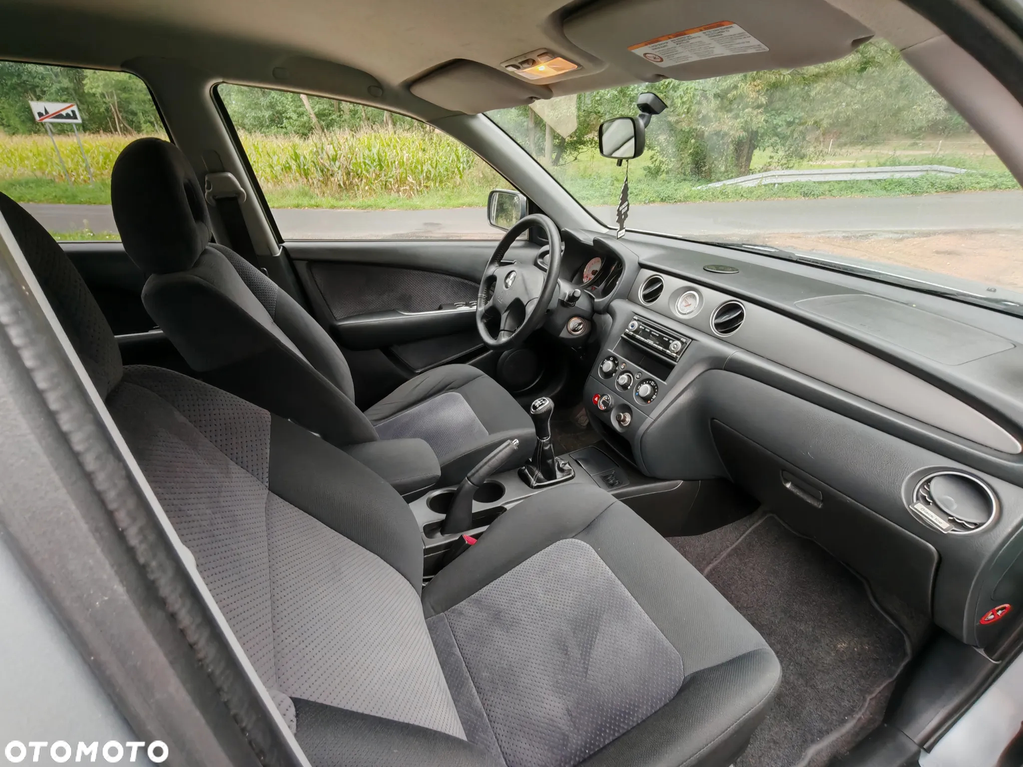 Mitsubishi Outlander - 7