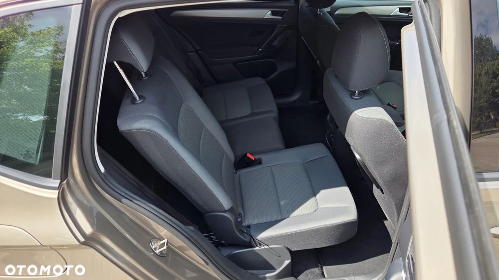 Volkswagen Golf 2.0 TDI (BlueMotion Technology) Comfortline - 28