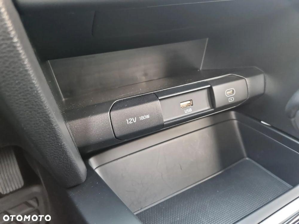 Kia Ceed 1.5 T-GDI M DCT - 23