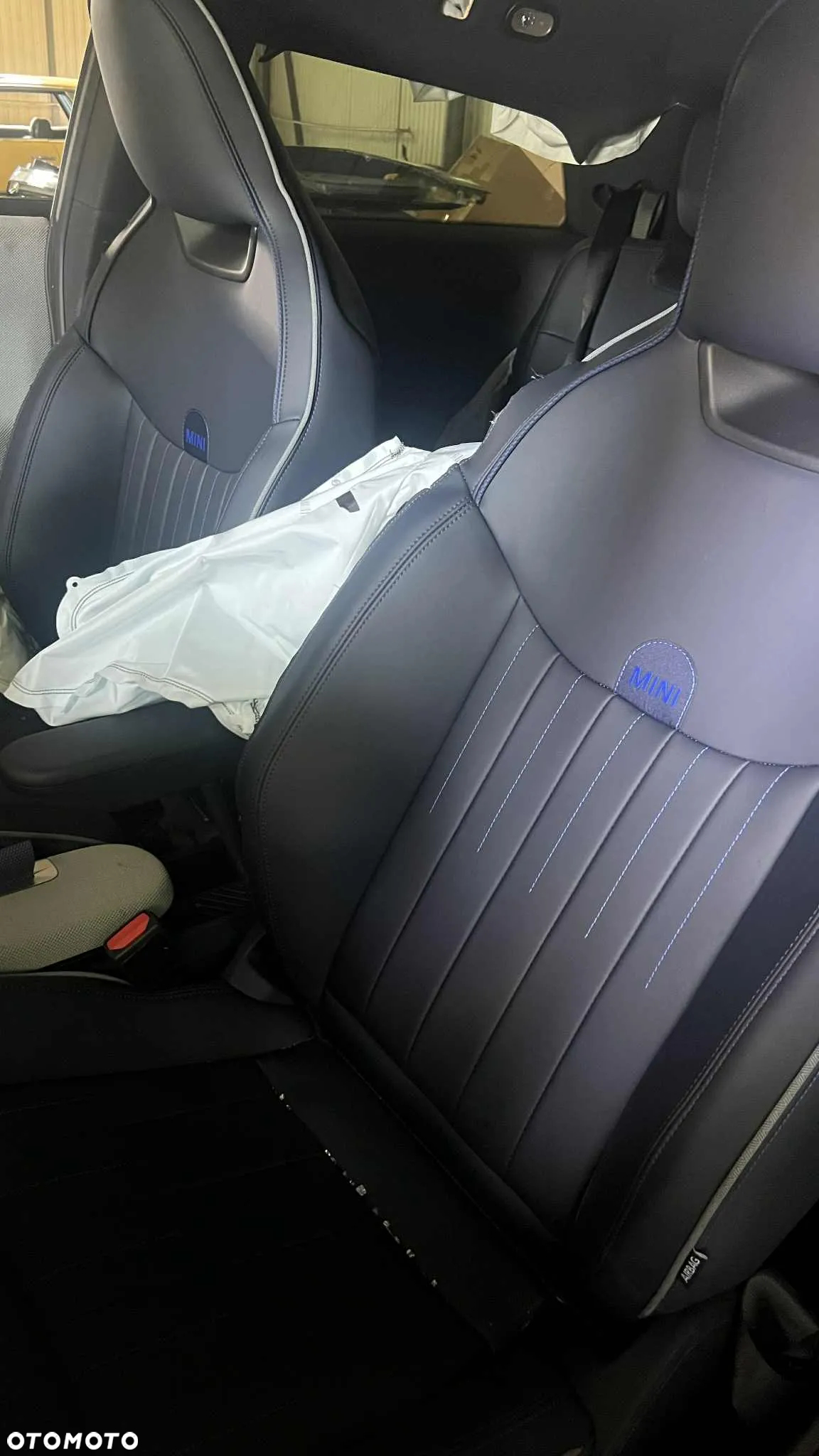 MINI Cooper SE Classic Trim - 9