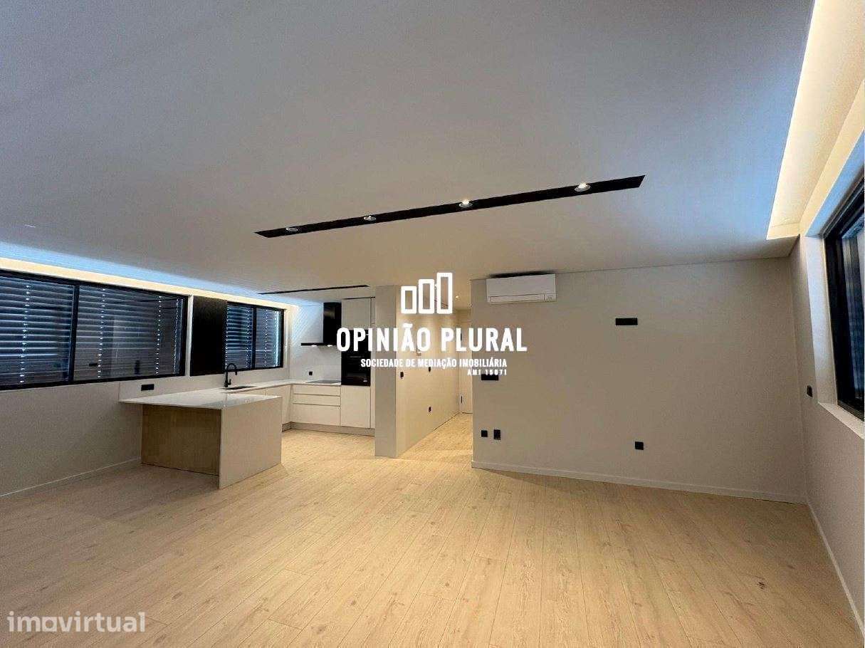 Apartamento T4 Exclusivo com Acabamentos Premium - Grande imagem: 4/25