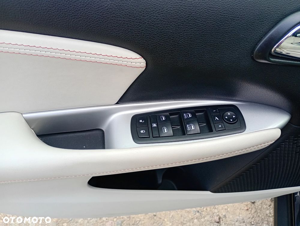 Fiat Freemont 2.0 Multijet 16V DPF Automatik Allrad Lounge - 40