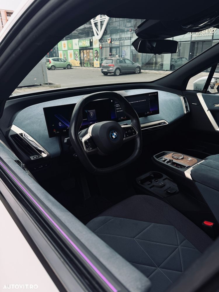 BMW iX - 5
