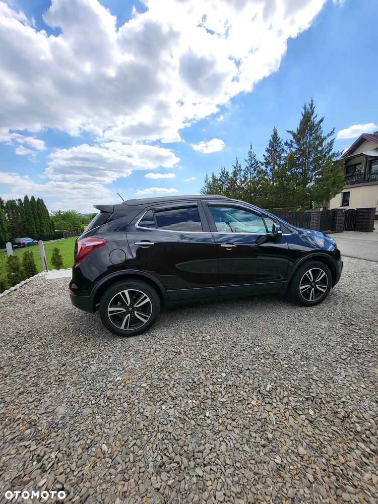 Buick Encore - 2
