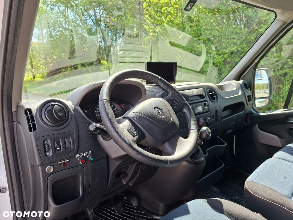Renault Master + Klubb K26 - 17
