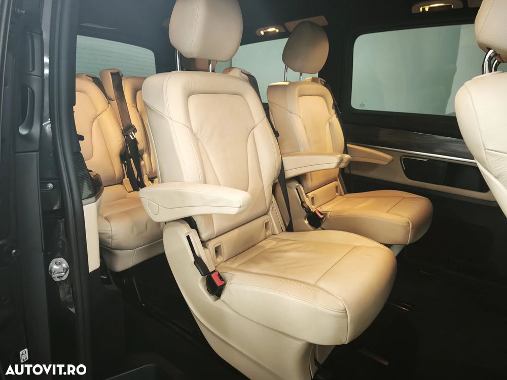 Mercedes-Benz V 300 d Extralang 4Matic 9G-TRONIC Exclusive - 11