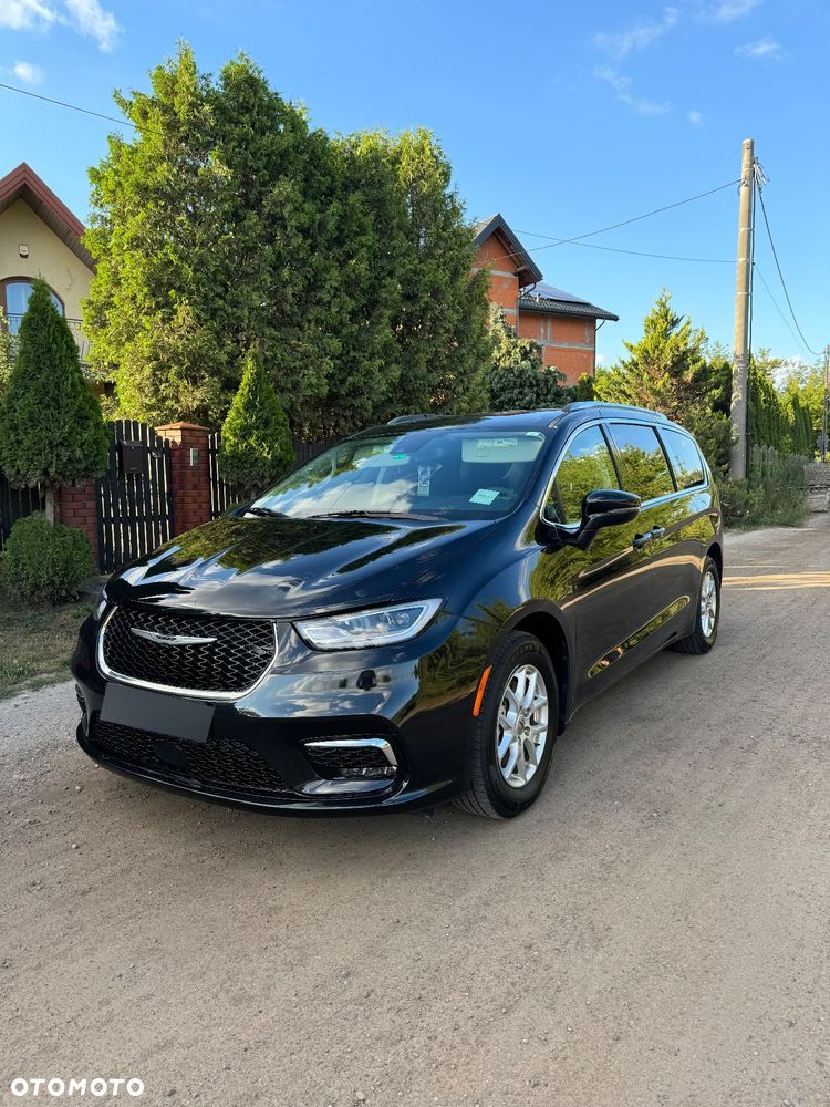 Chrysler Pacifica - 38