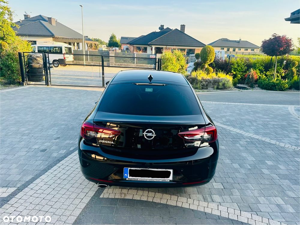 Opel Insignia 2.0 CDTI Cosmo - 11