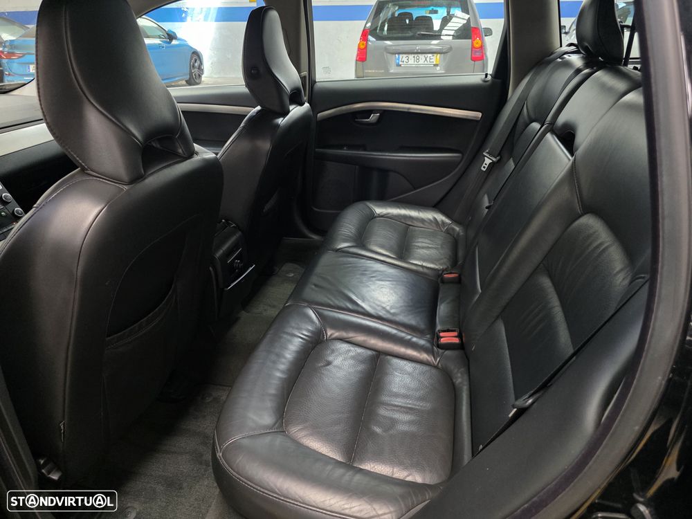 Volvo V70 2.0 D Nivel 3 - 11