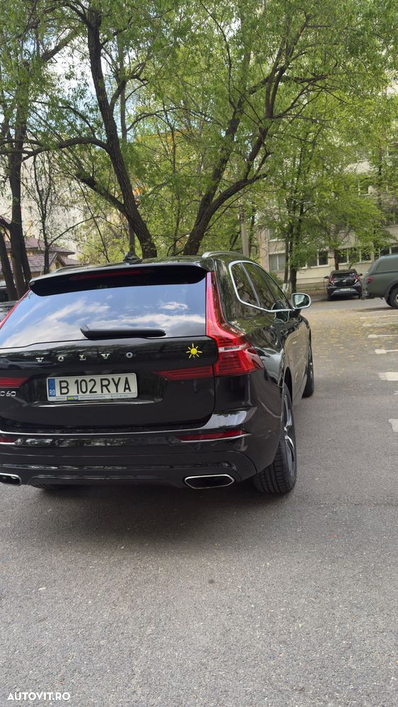 Volvo XC 60 D4 R-Design - 8