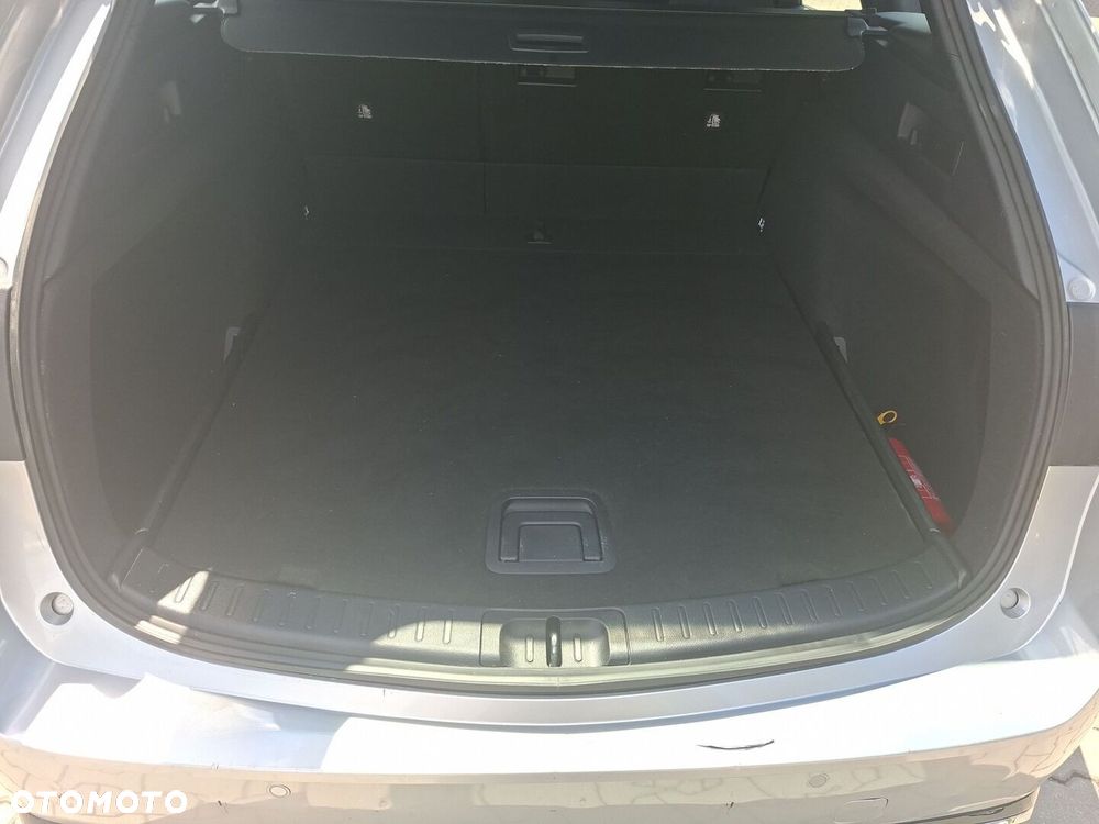 Toyota Corolla 1.8 Hybrid Comfort - 17