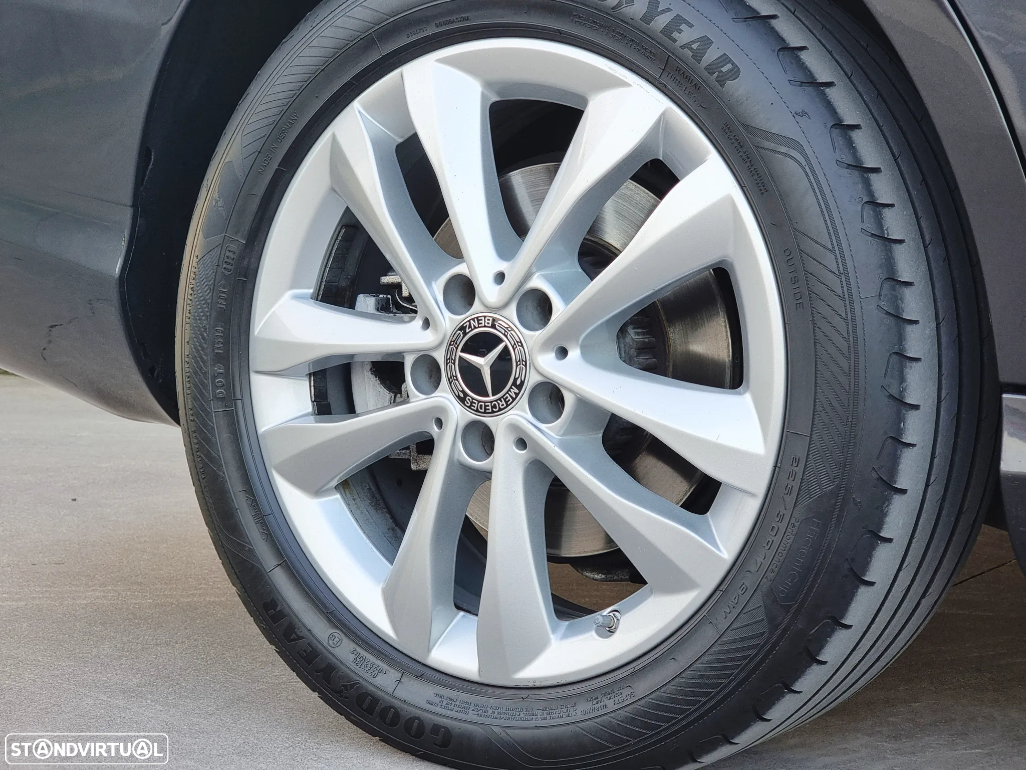 Mercedes-Benz C 220 d Avantgarde - 40