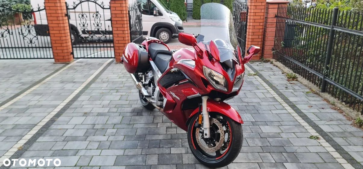 Yamaha FJR - 1