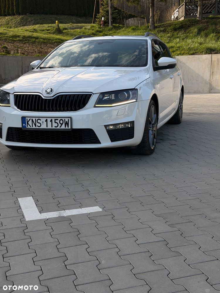 Skoda Octavia 2.0 TDI DSG RS - 3