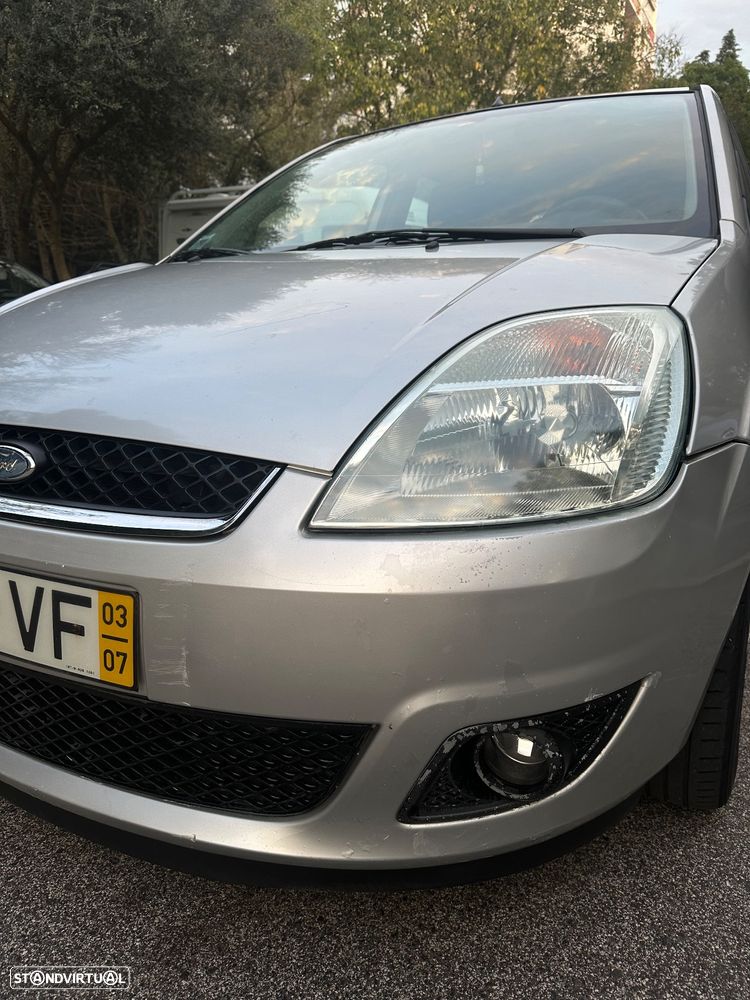 Ford Fiesta 1.25 Trend - 11