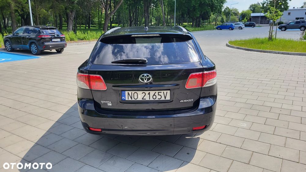 Toyota Avensis 2.0 D-4D 2010 - 10