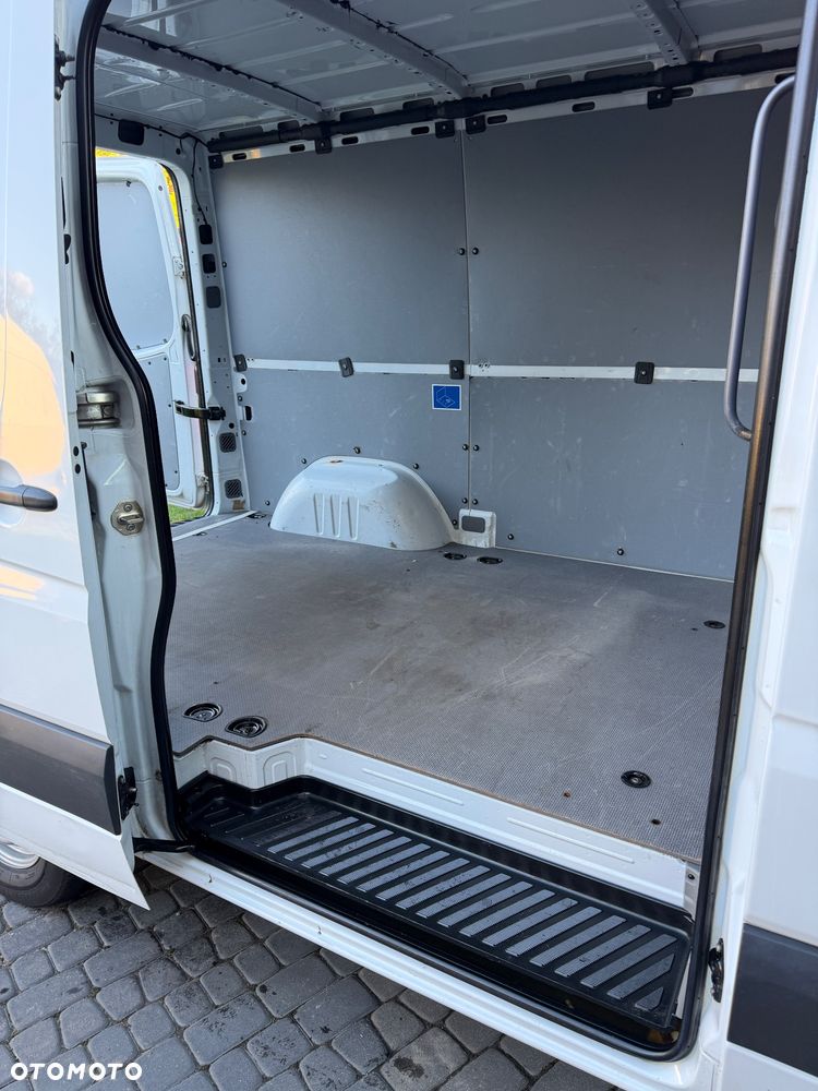 Mercedes-Benz Sprinter - 33