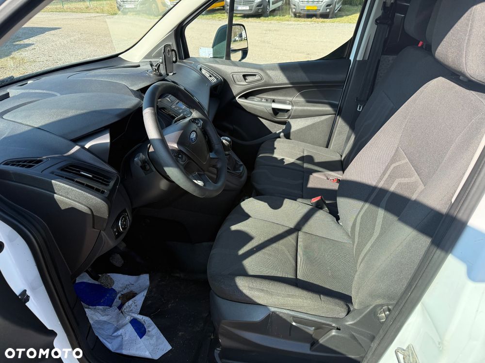 Ford Transit Connect - 8