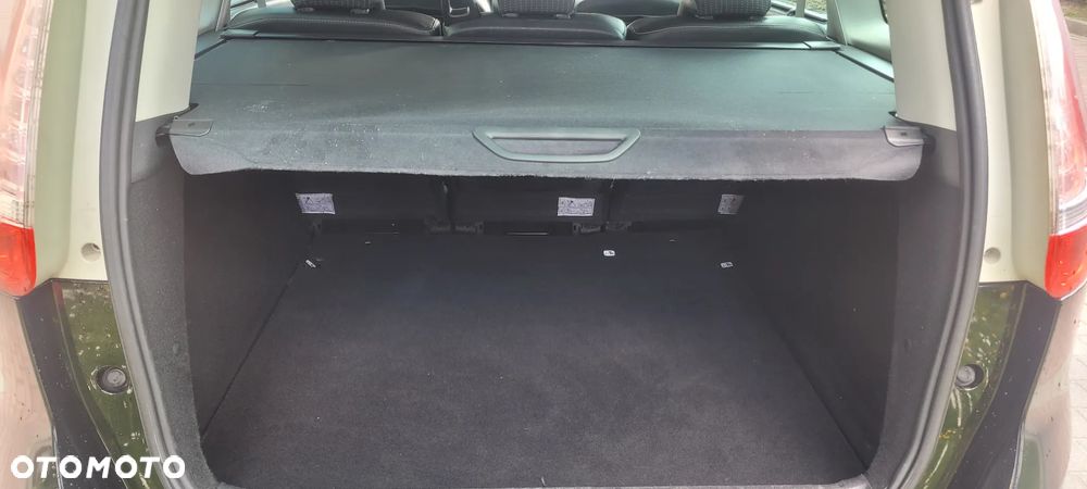 Renault Grand Scenic - 16