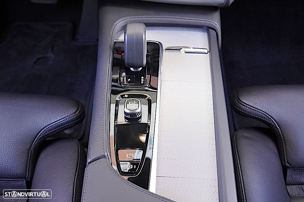 Volvo XC 90 2.0 T8 PHEV Plus Dark AWD - 36