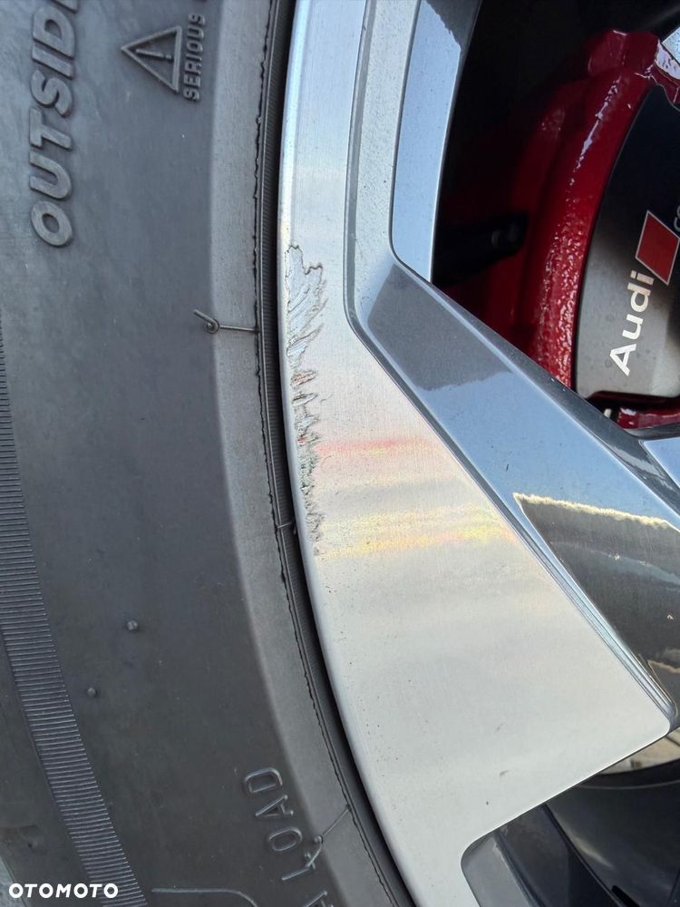 Audi RS Q8 - 26