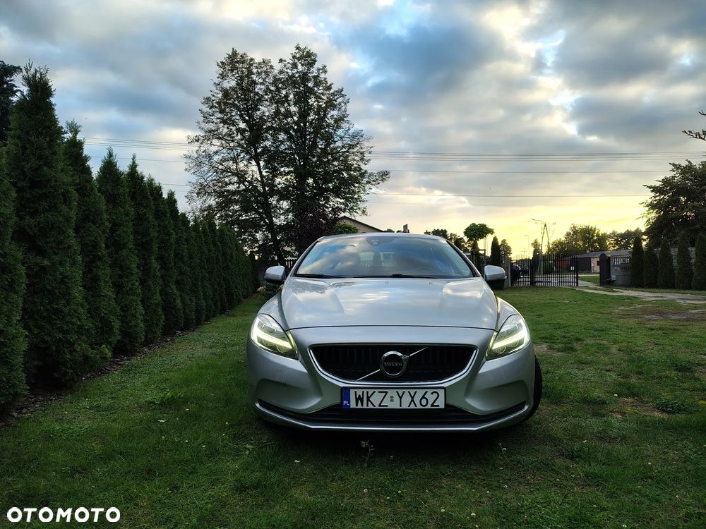 Volvo V40 D2 Momentum - 8