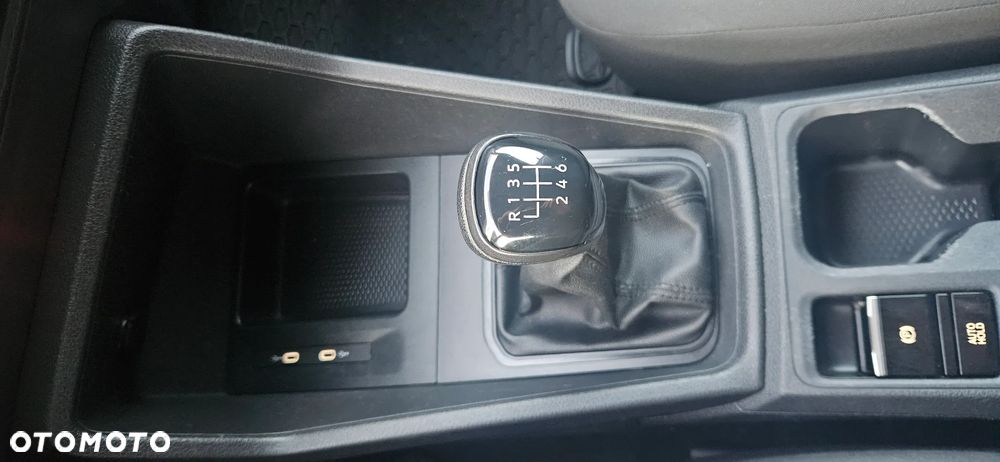 Volkswagen Caddy - 27