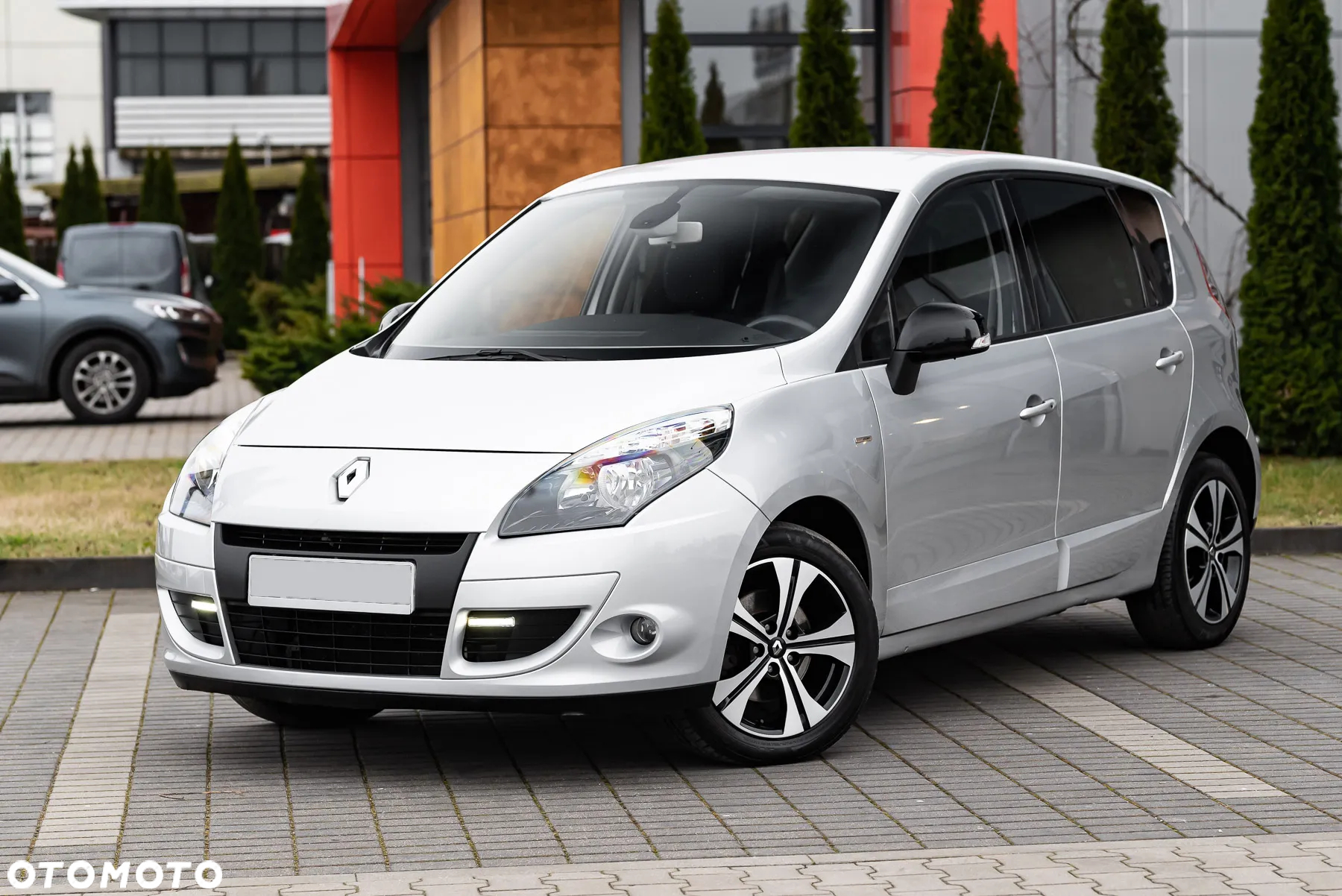 Renault Scenic 2.0 16V 140 CVT Bose Edition - 6