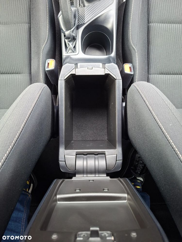 Toyota RAV4 - 28