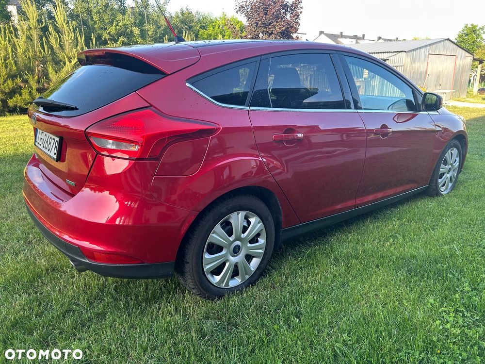 Ford Focus 1.5 EcoBoost Titanium ASS - 4